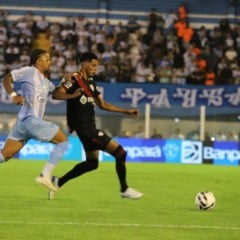 Em uma partida movimentada, Paysandu e Atlético-GO ficaram no empate por 2 a 2, neste sábado (12), pela 16ª rodada da Série B