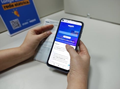 Para ter direito ao desconto, é necessário estar inscrito no Cadastro Único (CadÚnico), com renda de até meio salário-mínimo por pessoa (R$ 759,00).