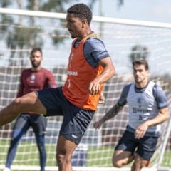 Matheus Davó e seus companheiros de ataque vão tentar levar o Remo à vitória em Goiânia - Foto: Samara Miranda/Remo