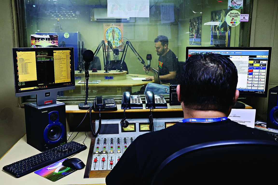 Rádio Clube FM completa 97 anos de fundação hoje (22). Vamos registrar o café comemorativo pela data. Foto: Irene Almeida/Diário do Pará