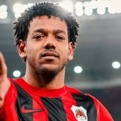 O Vitória está próximo de anunciar um nome de peso para a temporada: o atacante Romarinho, de 34 anos