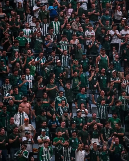 O Coritiba recebe o Volta Redonda nesta sexta-feira (4), às 19h (horário de Brasília), no estádio Couto Pereira, em Curitiba