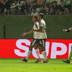 Remistas tiveram a vitória nas mãos, mas deixaram escapar mais uma vez. Time poderia ter matado o jogo, mas os atacantes... - Foto: Samara Miranda/Remo