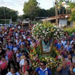 Com o tema “Maria, Mãe do Pilar e Mestra da Igreja, nos ensina a sermos peregrinos da esperança” e com o lema:  “A esperança não engana”