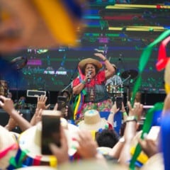 A temporada de 2025 dos Arrastões do Pavulagem chegou ao fim neste domingo (6) com uma grande celebração popular no centro de Belém