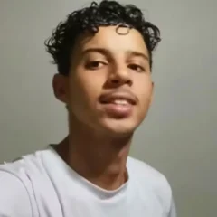 O padrasto de Lucas da Silva Santos, jovem de 19 anos que morreu após comer um bolinho de mandioca envenenado em São Bernardo do Campo (SP), confessou ter colocado veneno de rato no alimento.