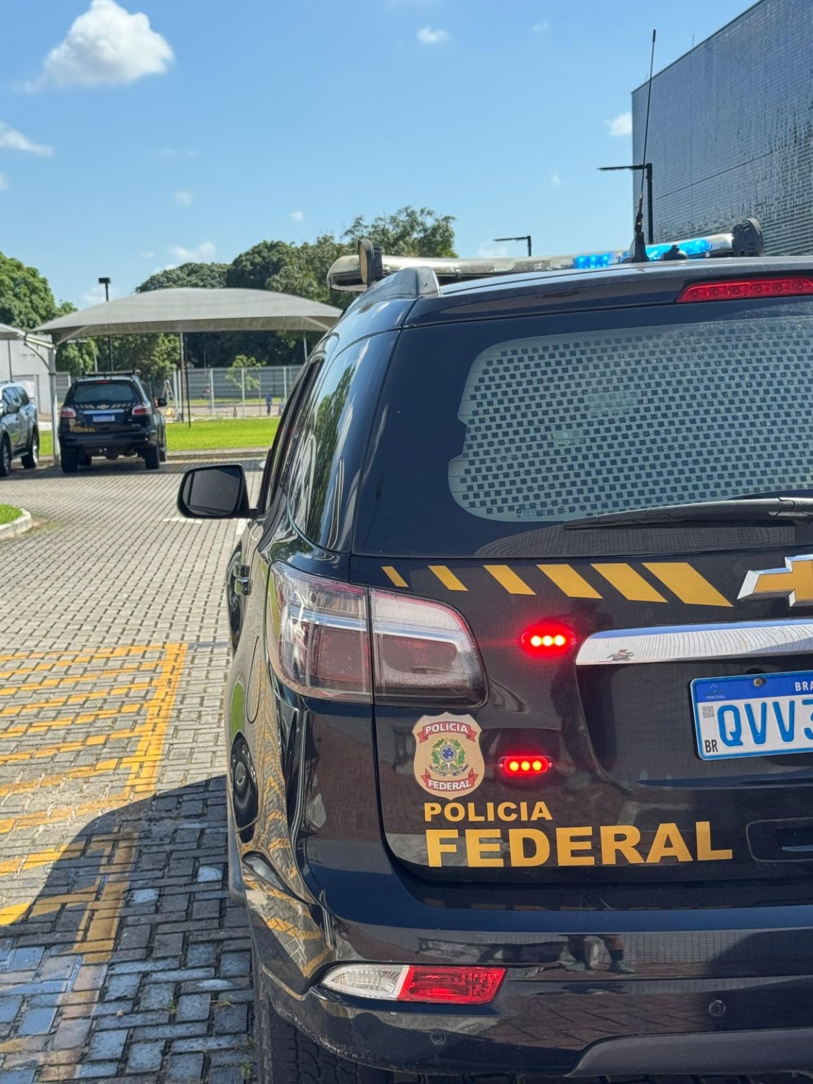Eles estavam com mandado de prisão em aberto desde 2024