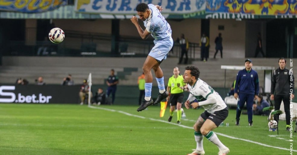 Atacante brilhou na vitória contra o Coxa; Foto: Jorge Luís Totti/Paysandu