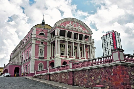 Dois teatros, uma história: Amazonas e Paz podem virar Patrimônio da Humanidade