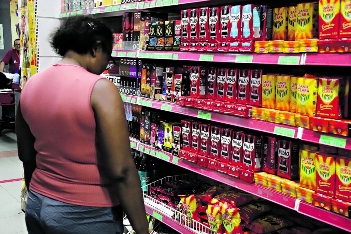Preços dos pacotes de 250 gramas variam entre R$ 15 e R$ 20 nos supermercados da capital