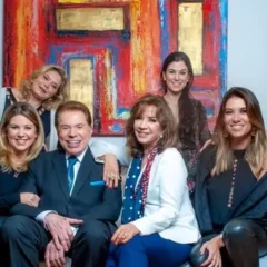 A informação foi confirmada por sua irmã, Cíntia Abravanel, durante participação no podcast Papagaio Falante