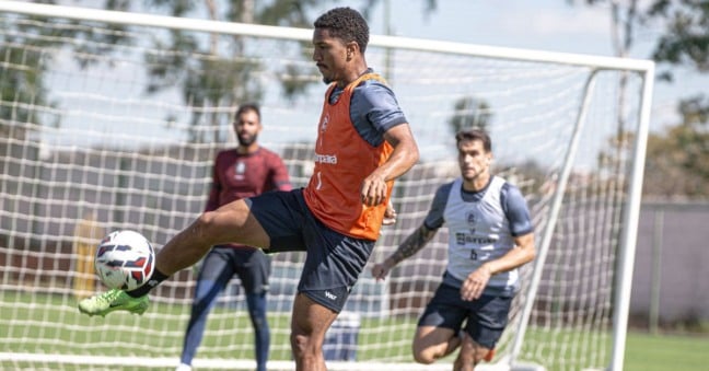 Matheus Davó e seus companheiros de ataque vão tentar levar o Remo à vitória em Goiânia - Foto: Samara Miranda/Remo