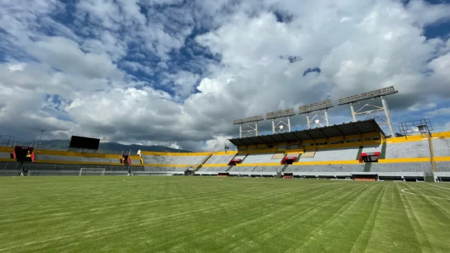 Estádio Chillogallo, em Quito, no Equador. Foto: Divulgação