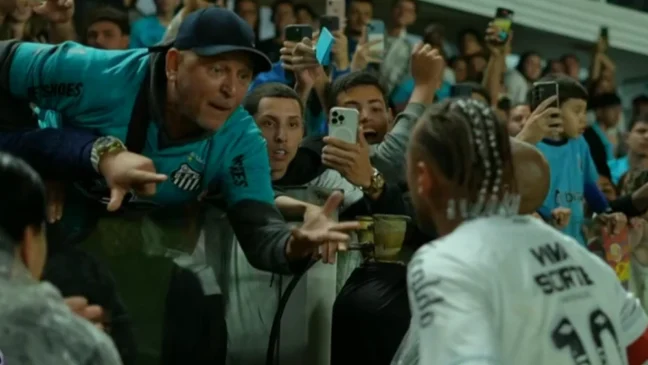 A polêmica entre Neymar e um torcedor na Vila Belmiro ganhou um novo capítulo nesta sexta-feira (25).