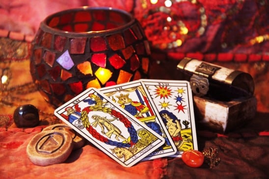 Descubra o que as cartas revelam para cada signo nesta semana. Prepare-se para insights e orientações valiosas. Confira agora!