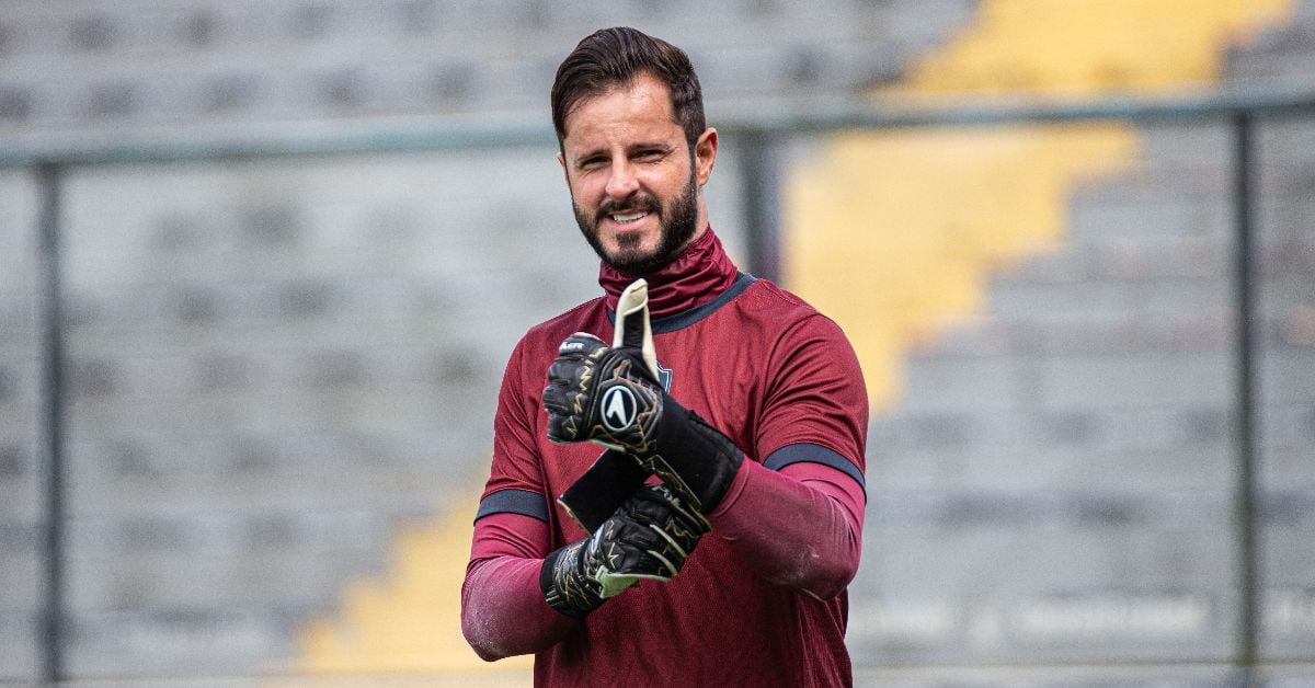 Goleiro prega equilíbrio entre defesa e ataque em busca do acesso - Foto: Samara Miranda/Remo