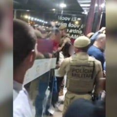 Fieis se exaltaram e a Polícia Militar foi acionada. Após uma primeira dispersão, uma nova confusão se formou