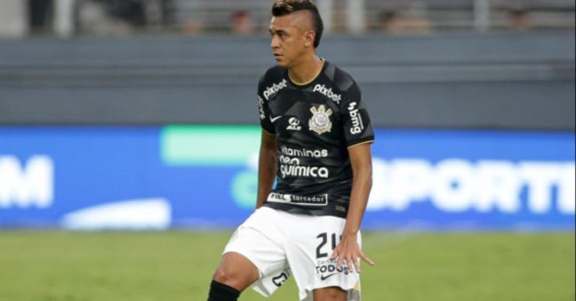 O Clube do Remo está próximo de anunciar a contratação do volante colombiano Victor Cantillo, de 31 anos.