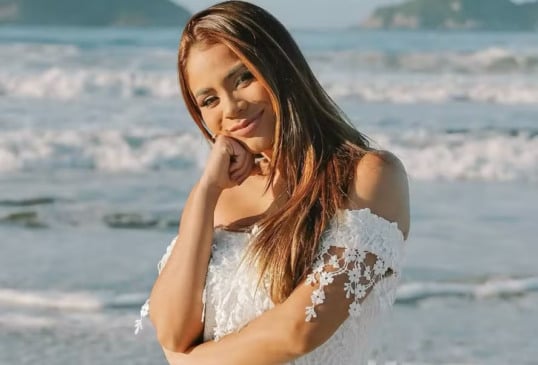 Lexa procura mães de bebês de nome Sofia para doar pertences de filha