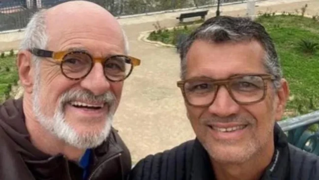 Antes de sua união com Paiva, Caruso foi casado quatro vezes com mulheres. Ele se define como bissexual e comentou sobre sua jornada pessoal