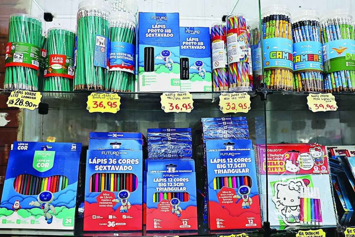 ara lojistas, deve haver um incremento de até 10% nas vendas de material escolar, já que nesse período ocorre reposição de itens