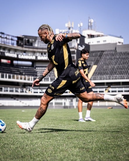 Enquanto vive crise com Pedro, que será ausência pelo segundo jogo consecutivo, o Flamengo enfrentará um Santos com a presença de Neymar