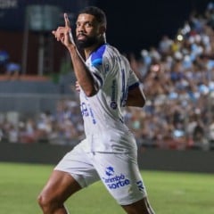 Diogo Oliveira é um dos reforços que mudaram a cara do Papão na Série B - Foto: Jorge Luis Totti/PSC