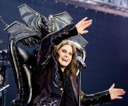 Ozzy Osbourne, morto nesta terça-feira (22) aos 76 anos, deixou uma das maiores fortunas entre os astros do rock.