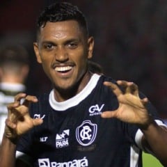 O atacante se firma como um dos principais jogadores remistas na Série B - Foto: Samara Miranda/Remo
