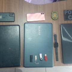 A Polícia Civil do Pará deflagrou na última quinta-feira (24) a operação “Inimigo Oculto”, que resultou na apreensão de três notebooks, quatro celulares, quatro pendrives e um relógio smartwatch no município de Ananindeua,