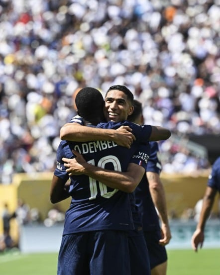 Na disputa entre o atual campeão da Europa e o maior vencedor do continente, ficou claro que, na versão 2025, o Paris Saint-Germain é superior.