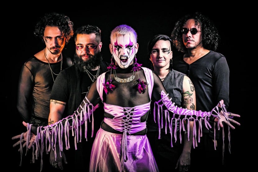 À frente da Móbile Lunar, Johann mostra que a maior força do rock está na sua rebeldia. FOTO: divulgação