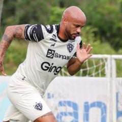 Ronaldo Henrique briga por uma vaga no time titular do Paysandu - Foto: Jorge Luis Totti/PSC