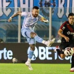 O atacante será uma baixa importante no time bicolor - Foto: Jorge Luis Totti/PSC