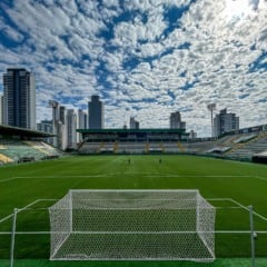 O jogo deste domingo contra a Chapecoense-SC, terá um ingrediente a mais para os azulinos. O Remo jogará em um estádio com grama sintética
