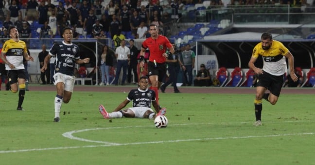 Time não consegue vencer na Série B - Foto: Mauro Ângelo/Diário
