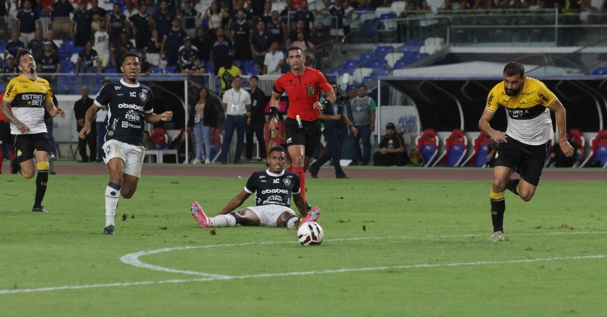 Time não consegue vencer na Série B - Foto: Mauro Ângelo/Diário