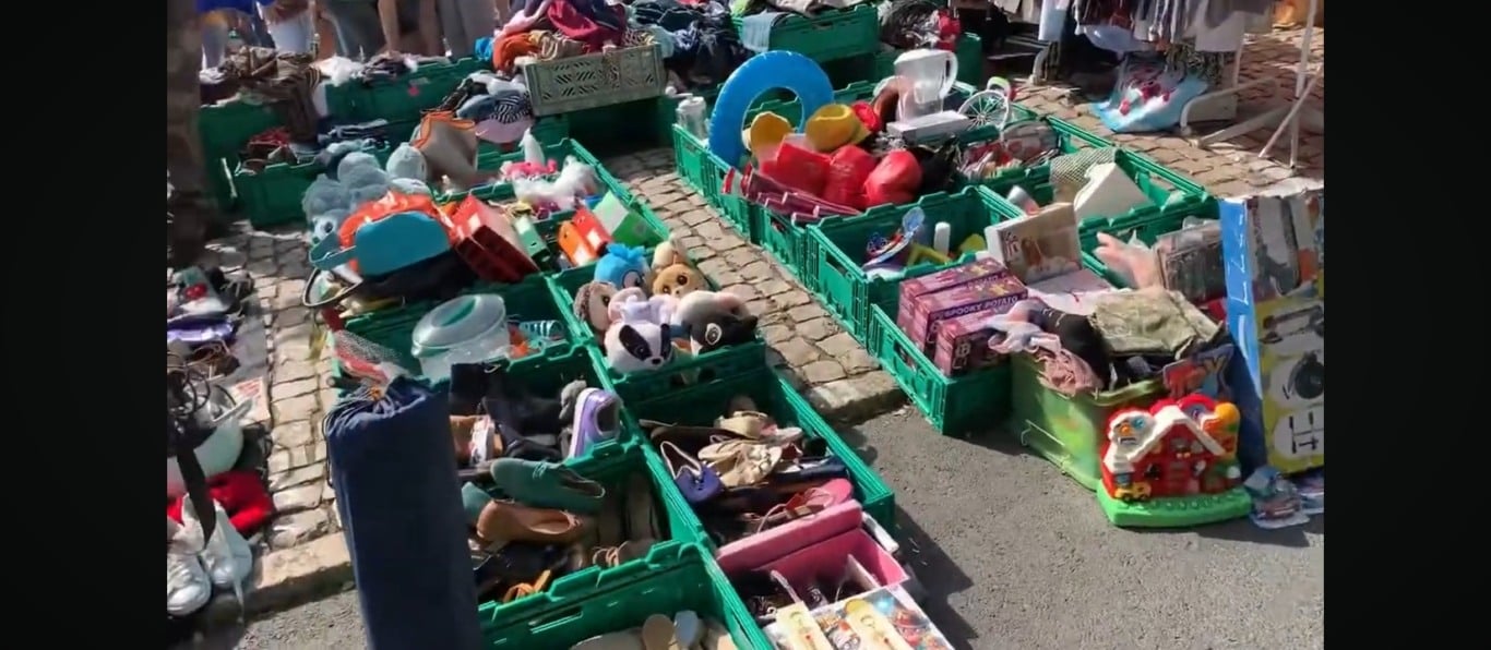 Na sua mais recente “urubuservada”, correspondente do DIÁRIO na Europa compara a famosa Feira da Ladra, em Portugal, ao nosso icônico Veropa — com direito a cheiros, pechinchas e história.
