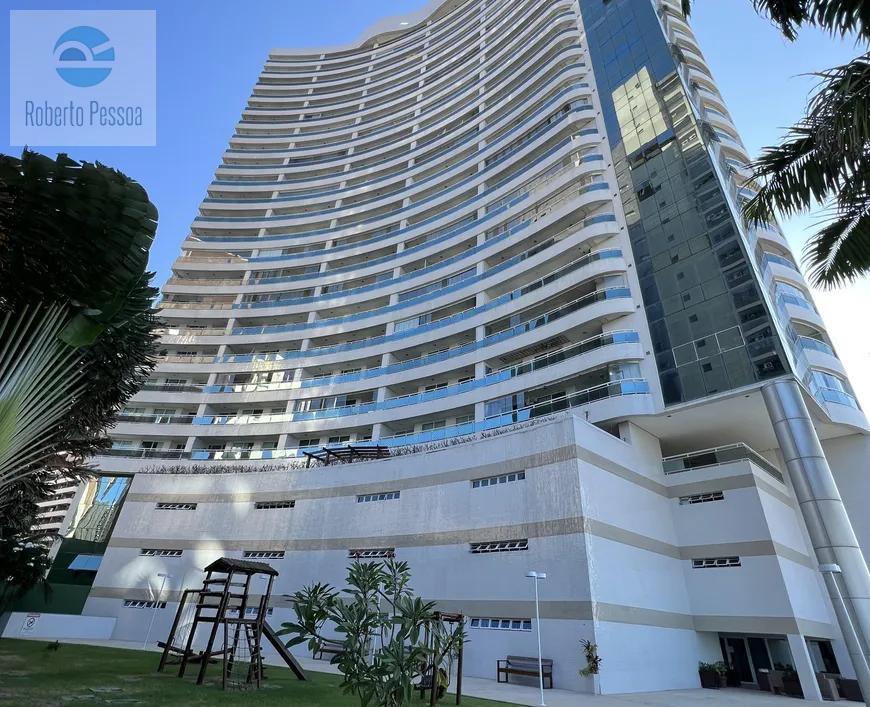 Um dos alvos foi um luxuoso apartamento localizado em Fortaleza, no bairro nobre Meireles, à beira-mar, avaliado em cerca de R$ 2 milhões.
