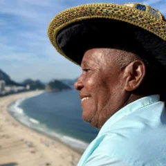 Com mais de 400 composições autorais e seis álbuns gravados, Damasceno foi homenageado recentemente com a Ordem do Mérito Cultural, a maior honraria concedida pelo Ministério da Cultura.