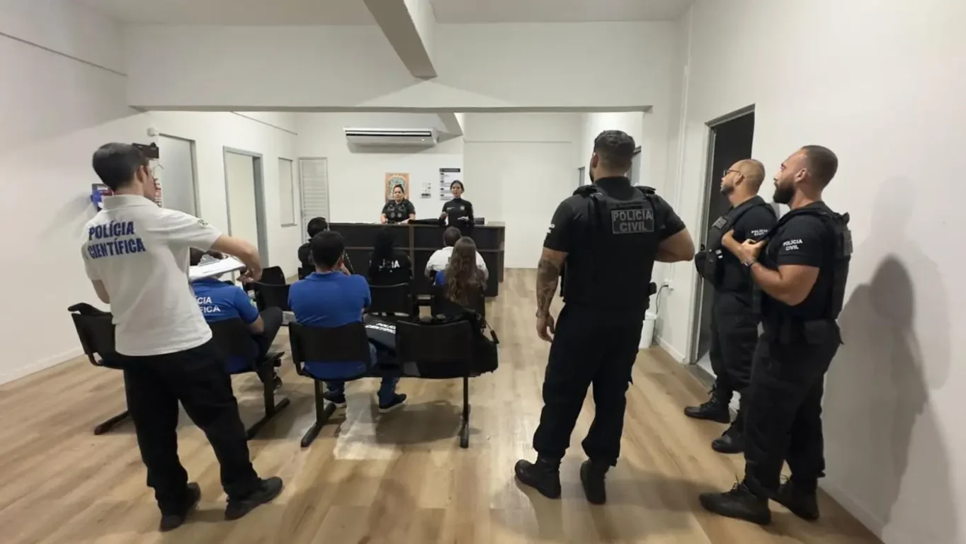 PC prende suspeito por armazenar material de abuso infantil
