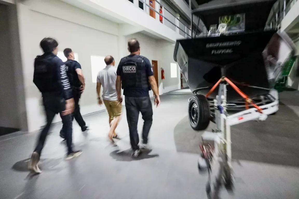 Acidente não comprometeu a estrutura e obra segue normalmente

