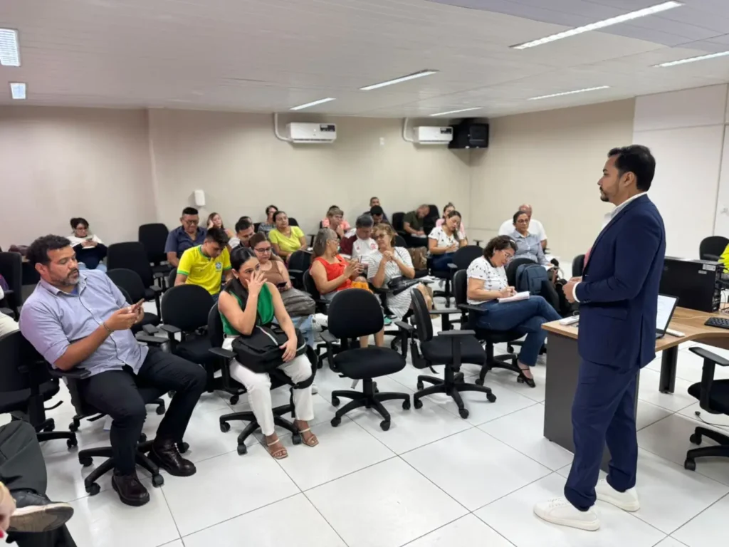 Aprenda a falar inglês e alemão de graça em Belém