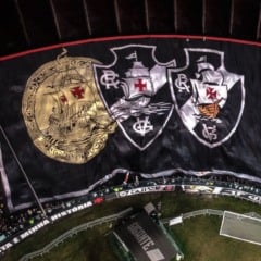 O Vasco foi avassalador no primeiro tempo, venceu o CSA por 3 a 1, em São Januário, e se garantiu nas quartas de final da Copa do Brasil