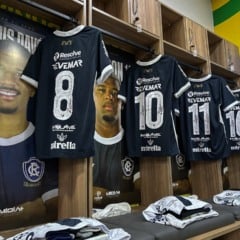 Clube vive de lampejos individuais e sofre com escolhas ruins do treinador e elenco limitado.