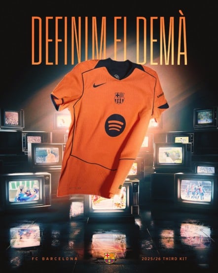 O Barcelona revelou nesta terça-feira (19) o seu novo terceiro uniforme para a temporada 2025/2026.