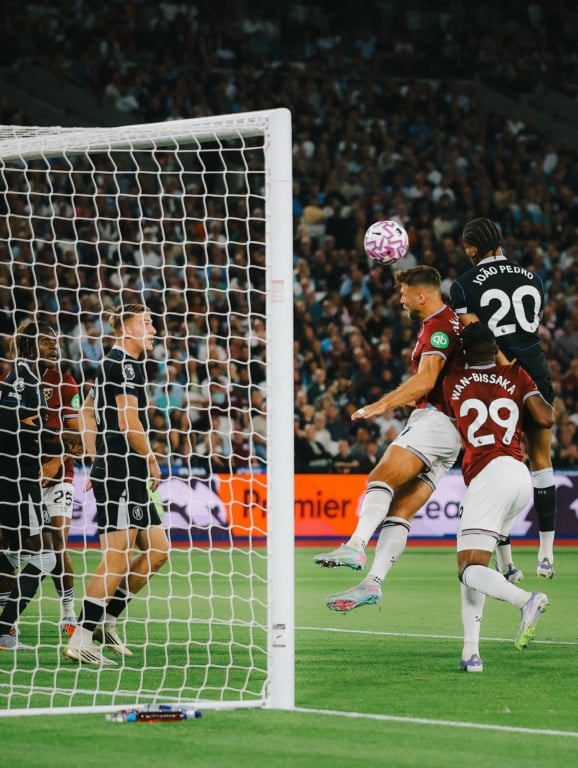 West Ham e Chelsea fizeram um jogo repleto de gols e que teve três brasileiros com atuações de destaque: Lucas Paquetá, Estêvão e João Pedro.