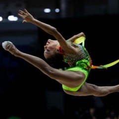 Brasil brilha no Mundial de Ginástica Rítmica com Barbara e Geovanna, que fazem história, mas não conquistam medalhas. Confira os detalhes!