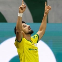 Flaco López (duas vezes) e Gustavo Gómez fizeram os gols do jogo.
