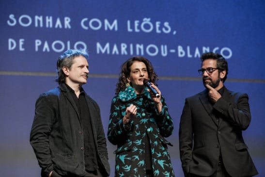 20/08/2025 - 53º Festival de Cinema de Gramado - Mostra competitiva de Longas-metragens brasileiros - "Sonhar com Leões" - Ator Felipe Rocha, atriz Denise Fraga e o diretor Paolo Marinou-Blanco | Foto oficial: Cleiton Thiele/Ag.Pressphoto